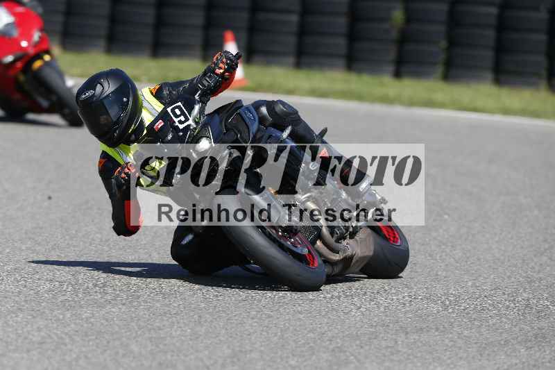 /43 08.08.2025 Discover the Bike ADR/Race 3 rot/69